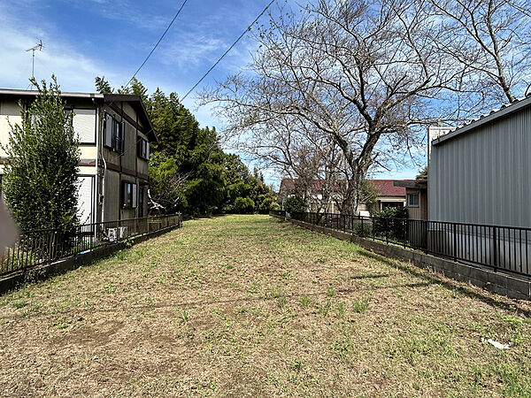 敷地手前の写真です。