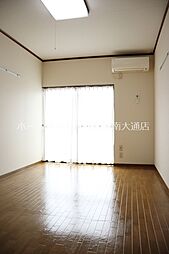 プリンスヒルC棟 2階ワンルームのリビング/ダイニング