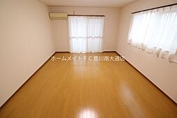 アヴェニュー美和 3階1Kのリビング/ダイニング