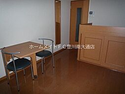 レオパレスサンハイム 2階1Kのリビング/ダイニング