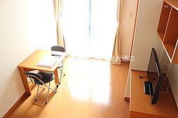 レオパレスコスモ平井 1階1Kのリビング/ダイニング