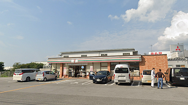 セブンイレブン彦根地蔵町店まで約500m