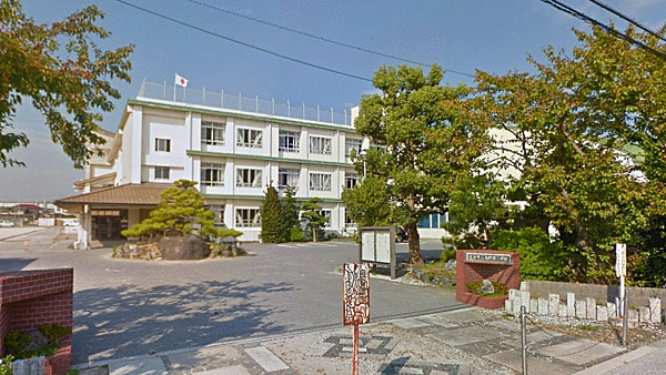 長浜市立南郷里小学校まで約2,100m