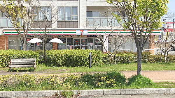 セブンイレブン彦根野瀬町店まで約600m