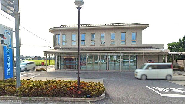 滋賀中央信用金庫豊郷支店まで約700m