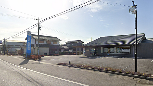 滋賀中央信用金庫秦荘支店まで約850m