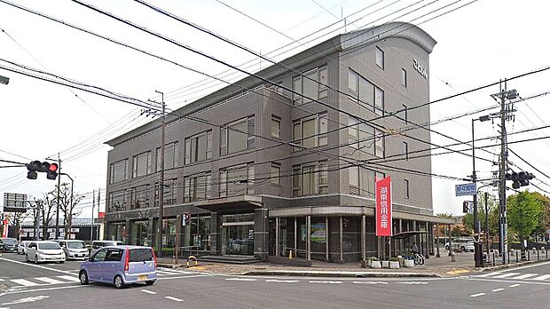 湖東信用金庫本店まで約1,300m