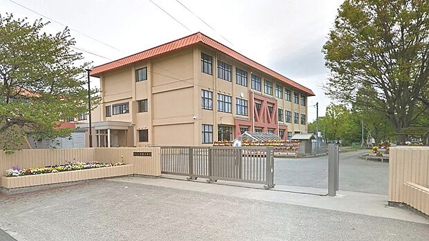 東近江市立御園小学校まで約870m