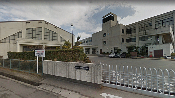 東近江市立湖東第二小学校まで約1,100m