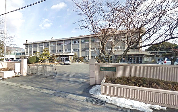 東近江市立五個荘中学校まで約1,700m
