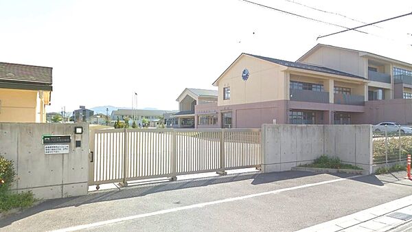 東近江市立八日市南小学校まで約1,500m