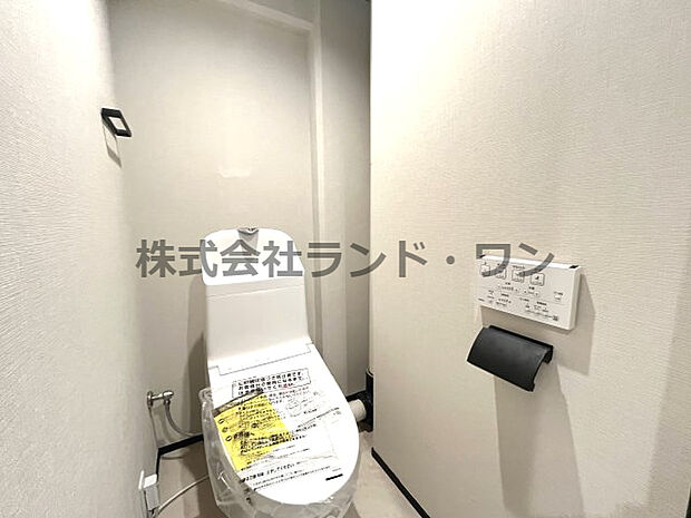 □温水洗浄便座付きトイレ