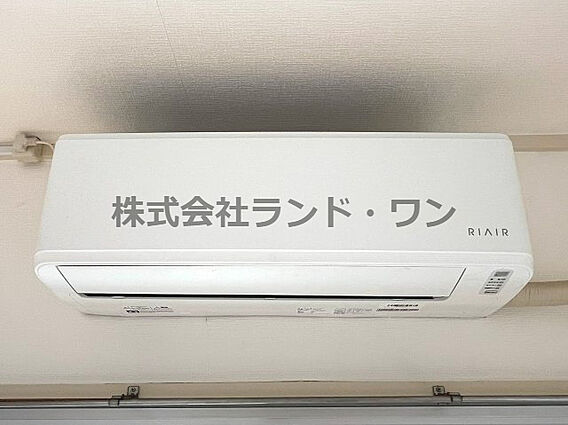 リビングエアコ...