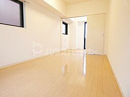 JR総武線 津田沼駅 徒歩2分の賃貸マンション 5階1LDKのリビング/ダイニング