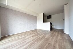 JR総武線 下総中山駅 徒歩2分の賃貸アパート 3階1LDKのリビング/ダイニング