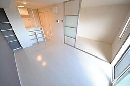 roi del oursIII 1階1LDKのリビング/ダイニング