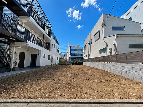 前面道路含む現地写真