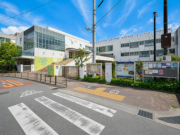 ◇通学路は穏やかな住宅街の中の道なので、お子さんの通学も安心。