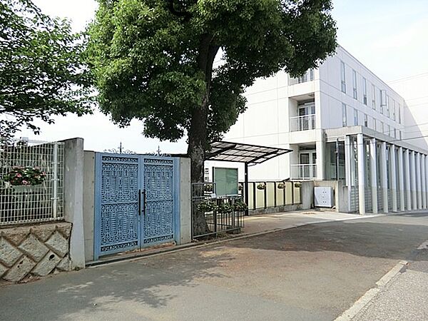 緑豊かで穏やかな住環境は、子育て世帯も安心の立地です。