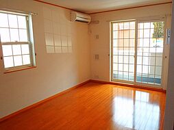 エレガンシア・コリーヌII 104 1階2LDKのリビング/ダイニング