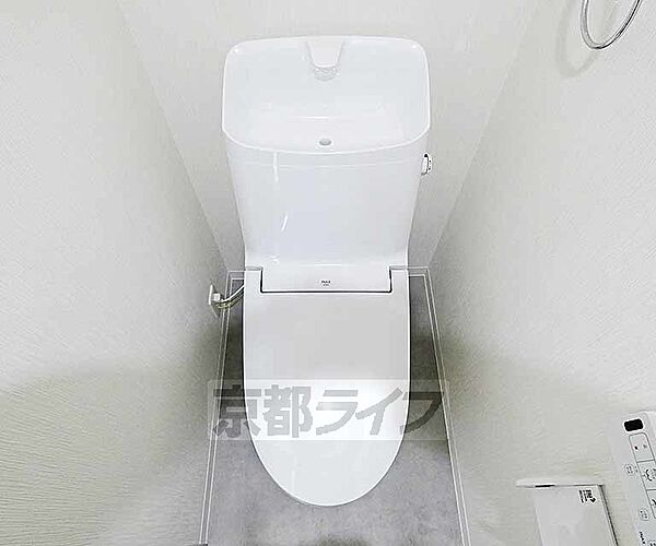 画像7:清潔感のあるトイレです。