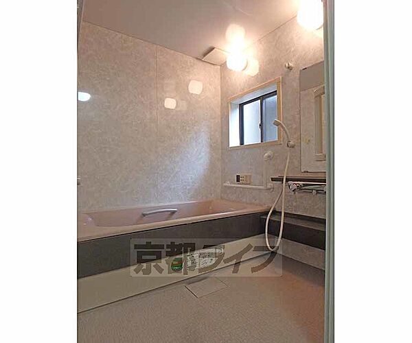 画像17:浴室に窓があります。