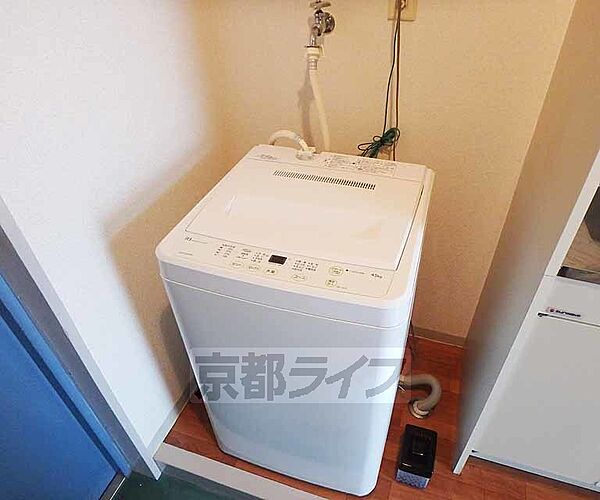 画像11:洗濯機置き場は室内にあります。