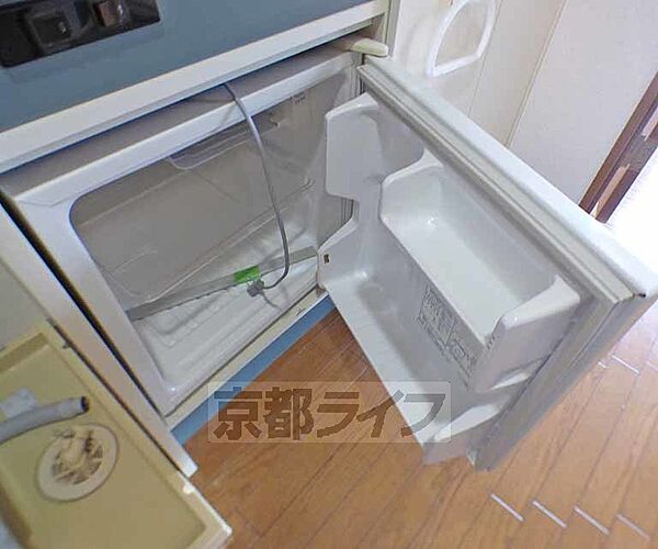 画像27:ミニ冷蔵庫ついています。