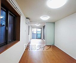 京都地下鉄東西線 二条城前駅 徒歩2分の賃貸マンション 1階1LDKのリビング/ダイニング