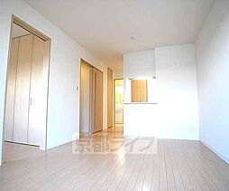 京都市営烏丸線 国際会館駅 徒歩11分の賃貸アパート 1階2LDKのリビング/ダイニング