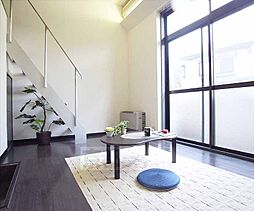 叡山電鉄鞍馬線 市原駅 徒歩3分の賃貸マンション 1階1Kのリビング/ダイニング