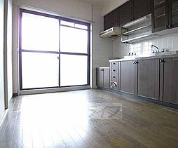 京都市営烏丸線 北大路駅 徒歩20分の賃貸マンション 1階2DKのリビング/ダイニング