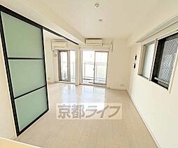 京都地下鉄東西線 二条城前駅 徒歩3分の賃貸マンション 5階1LDKのリビング/ダイニング