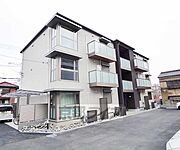 太秦駅より徒歩17分 1階 築3年2ヶ月の賃貸物件