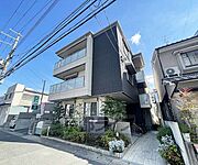 西京極駅より徒歩18分 3階 築9年の賃貸物件