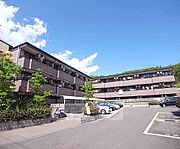 醍醐駅より徒歩5分 1階 築26年の賃貸物件