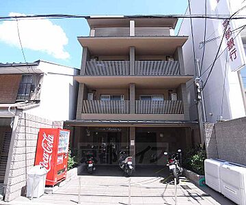 外観：パリッとした外観です。