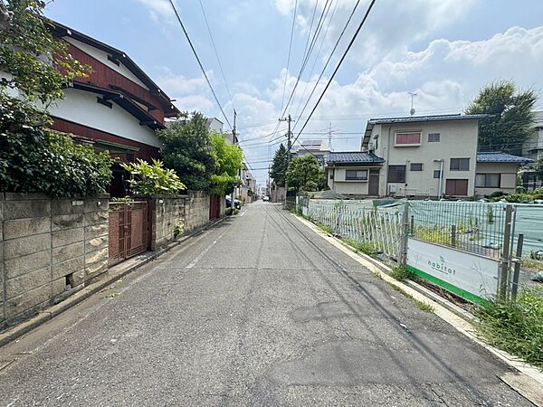 敷地の広さを活かして、中庭のある住まいや、2世帯住宅など、多彩なプランニングが可能です。お気軽にアム
