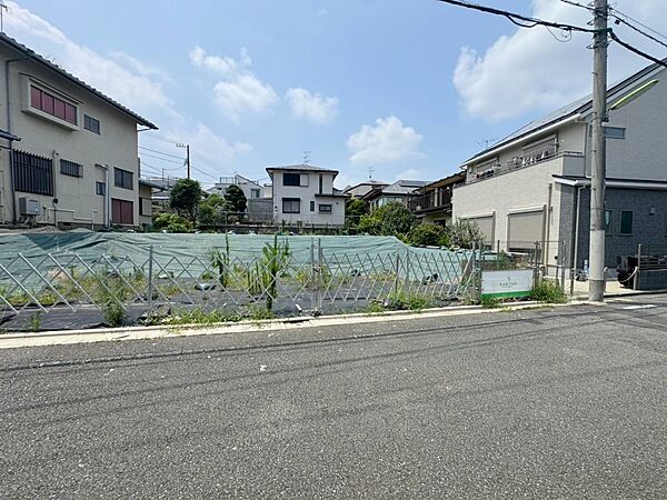 敷地の広さを活かして、中庭のある住まいや、2世帯住宅など、多彩なプランニングが可能です。お気軽にアム