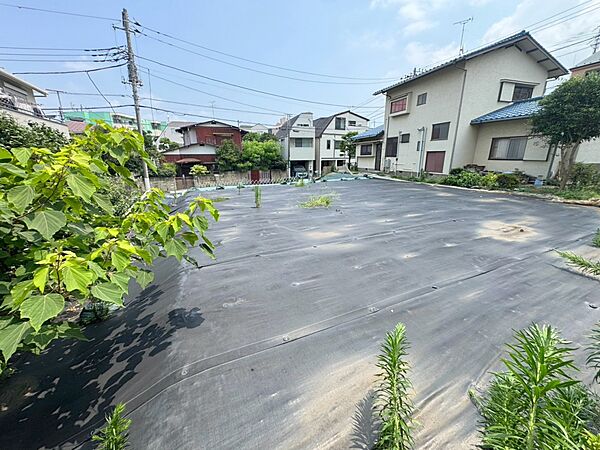 敷地の広さを活かして、中庭のある住まいや、2世帯住宅など、多彩なプランニングが可能です。お気軽にアム