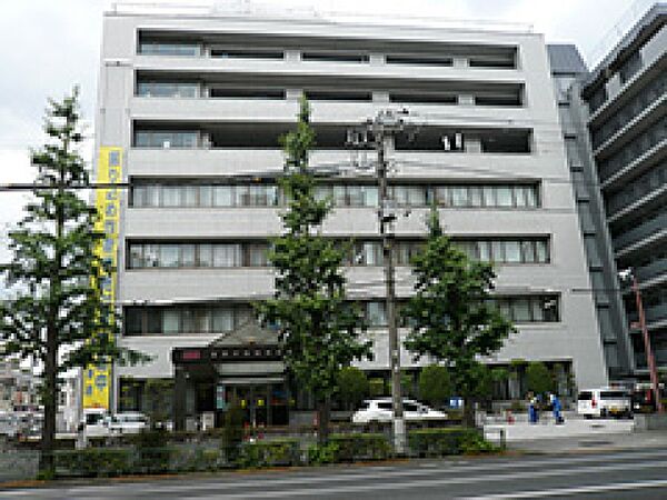 荻窪警察署まで808m