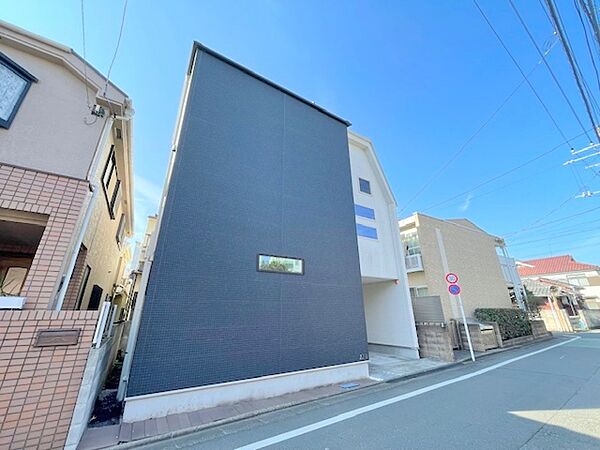 ご見学につきましてはお気軽にアムティックまでお電話下さい。