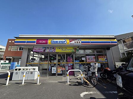 ミニストップ花月園店　徒歩約5分