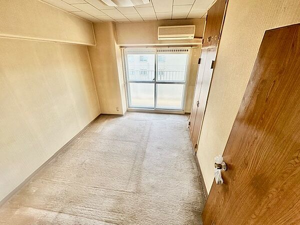 お子様にとって初めて持つ自分だけの部屋。友達を招いたり受験勉強をしたり、たくさんの思い出が詰まっていきますね。