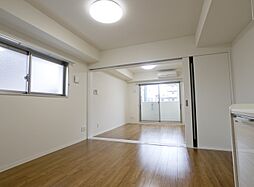 近鉄京都線 伏見駅 徒歩5分の賃貸マンション 4階1LDKのリビング/ダイニング