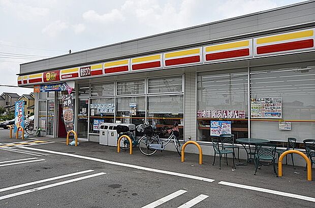 【コンビニエンスストア】ニューヤマザキデイリーストア　堺草尾店まで970ｍ