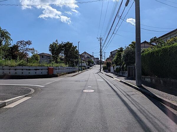 南側公道（幅員9.0m）
