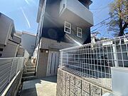 雲雀丘花屋敷駅より徒歩8分 築12年9ヶ月 2階建の賃貸物件