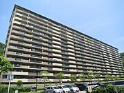 宝塚駅よりバス8分 徒歩6分 築31年3ヶ月 15階建の賃貸物件