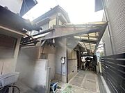 逆瀬川駅より徒歩11分 1階 築44年の賃貸物件